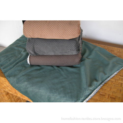 Hf22429 Embossed Micro Plush Throw